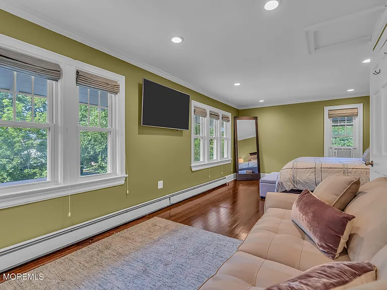 1318 Locust Dr — Photo 23