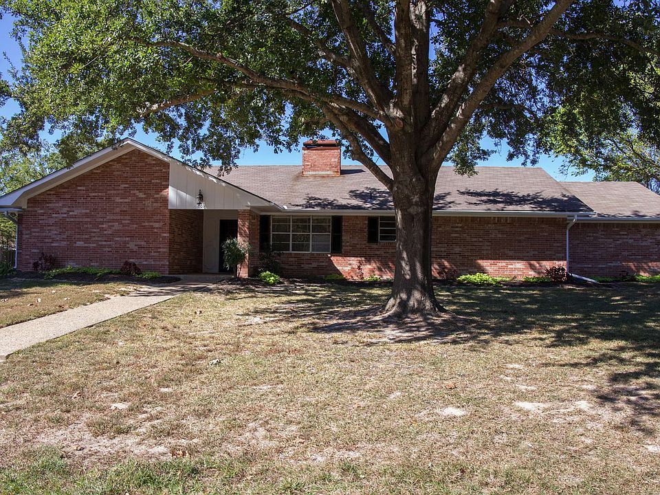 1st image of 1003 Carol Dr