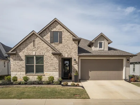 11608 Iron Bark Dr, Denton, TX 76207