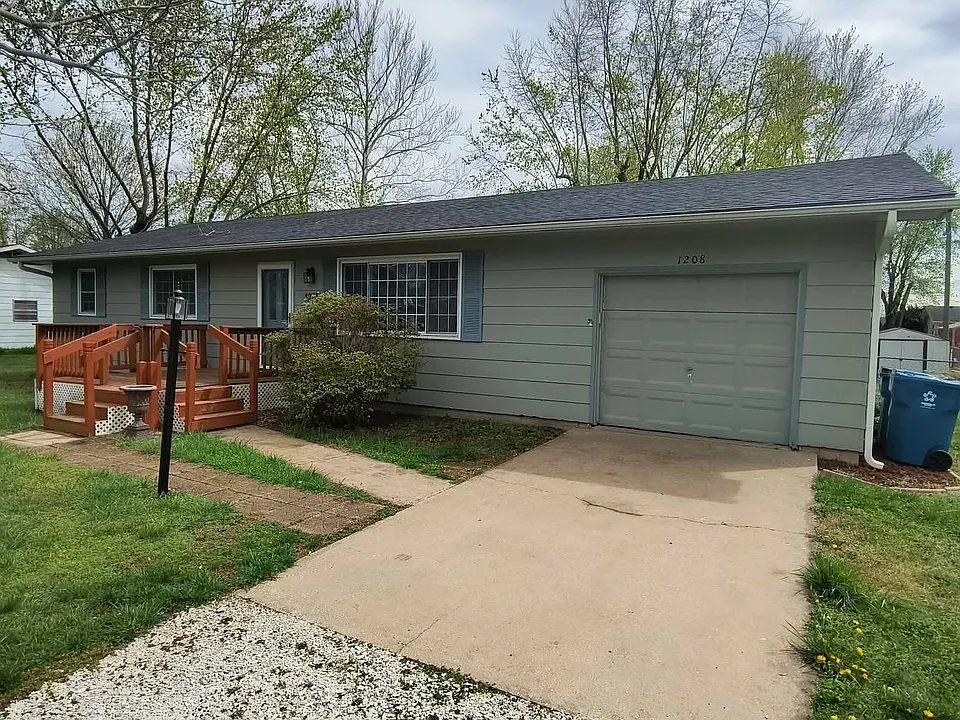 1208 Scott Dr