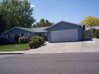 1st image of 2403 W Klamath Ave
