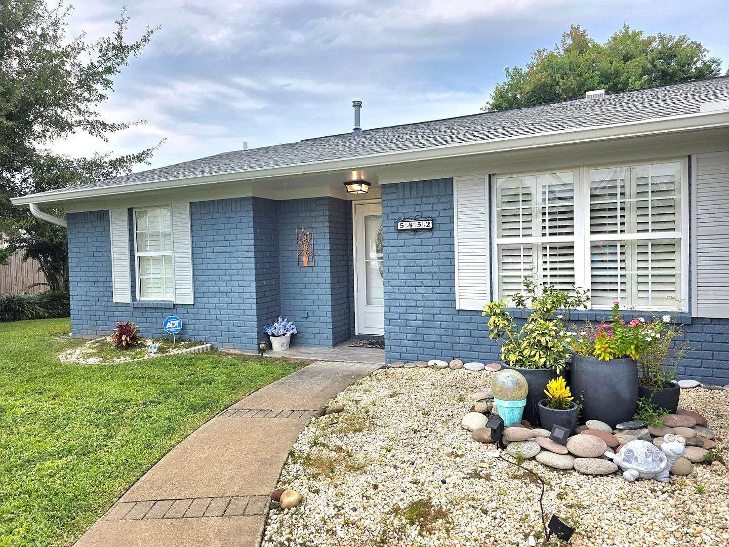 Lakefront Living with all the Updated Extras! — Photo 3