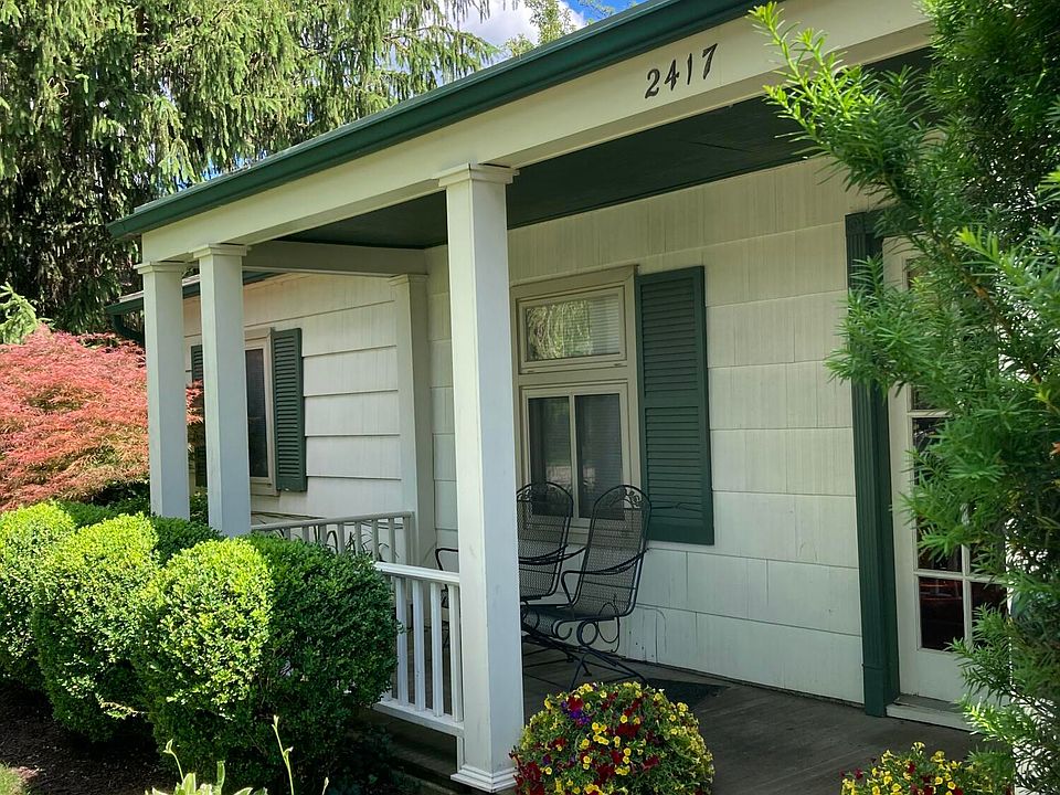 1st image of 2417 N Circle Dr