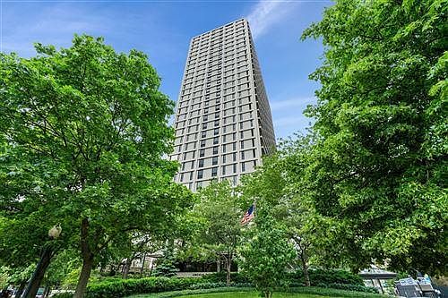 1st image of 1960 N Lincoln Park W APT 805