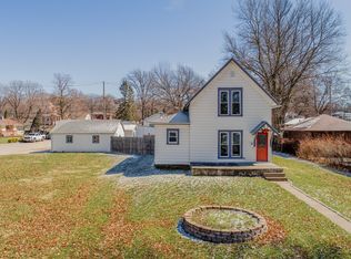 536 Grove Ave, Crete, NE 68333