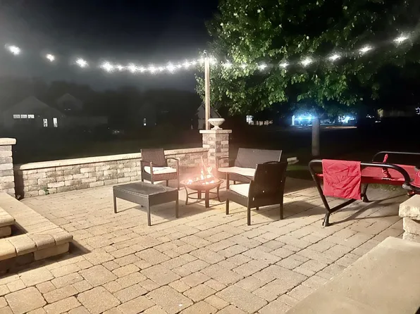 406 Wedgewood Ln, Belvidere, IL 61008