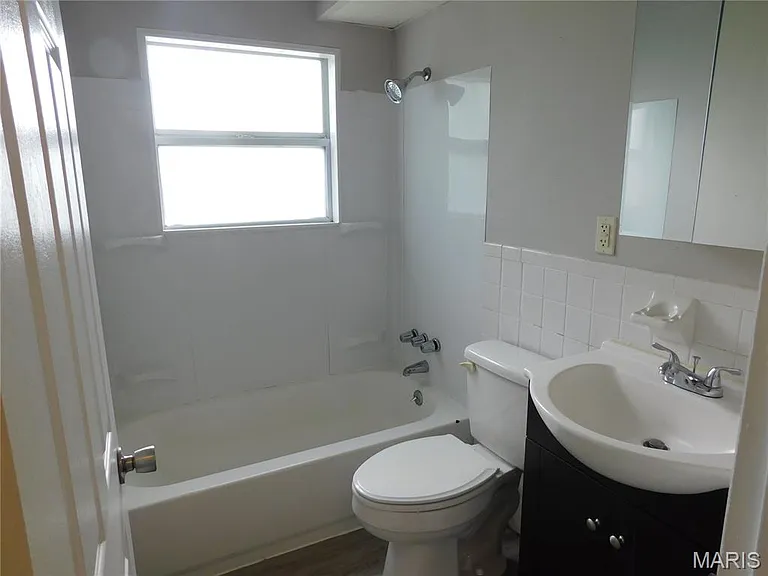 454 San Juan Dr #B — Photo 7