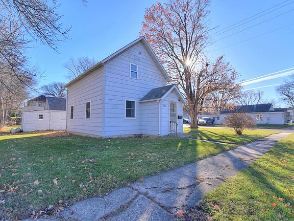 2nd image of 802 N 5th St