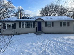 6444 Winchester Rd, East Syracuse, NY 13057