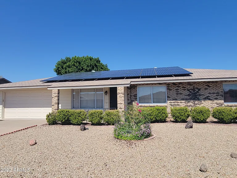 9714 W Hawthorn Ct — Photo 1