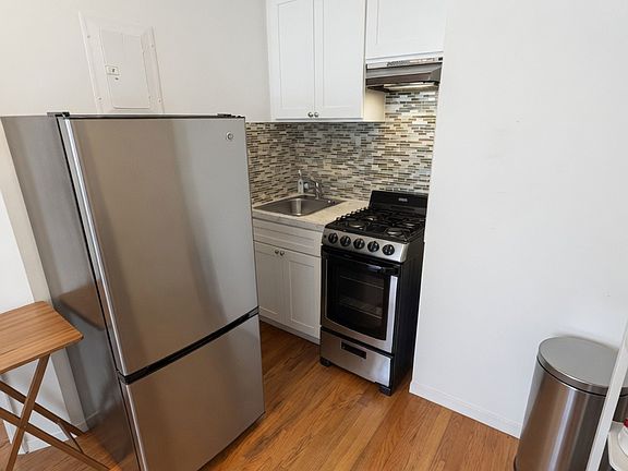 2nd image of 401 E 13th St #4S*