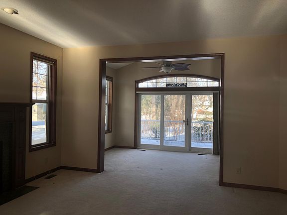 Living Room & Sun Room