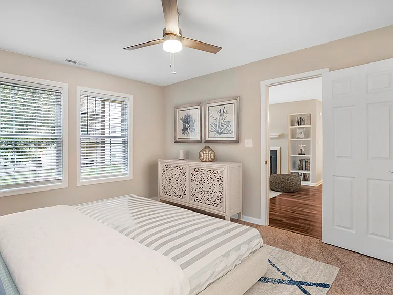 Saybrooke Apartments — Photo 26