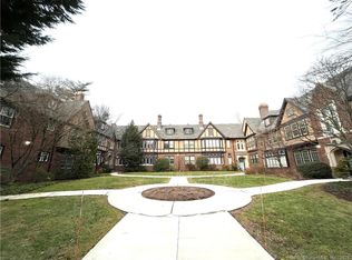 470 Whitney Ave APT B21, New Haven, CT 06511