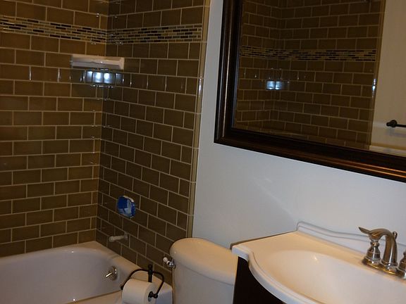 5th image of 1550 42nd Ave APT 1