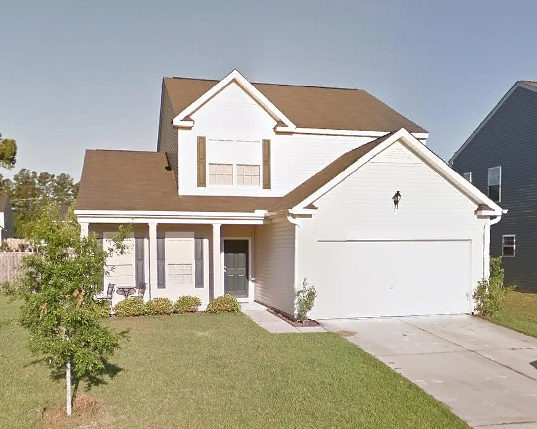3 bed, 2.5 bath, 2204 sqft, $3,000 — Photo 1