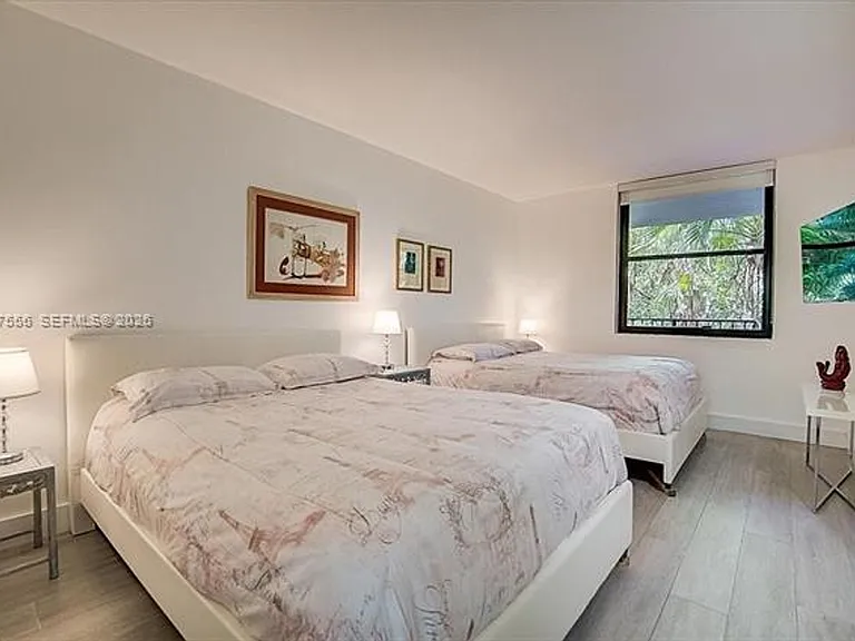 101 Crandon Blvd #276 — Photo 24