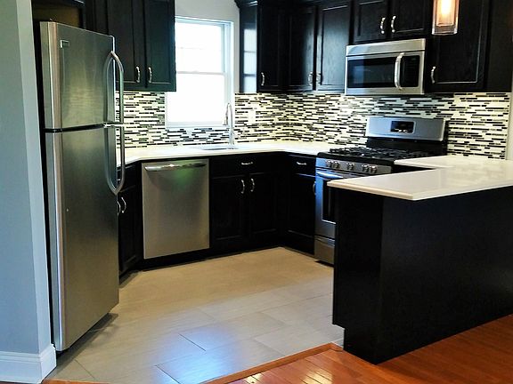 2nd image of 93 Hempstead Ave APT 202