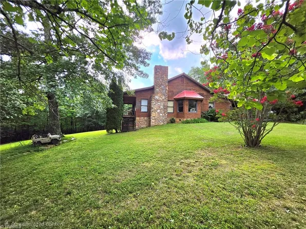 179 Caseys Crossing Trl, Lowgap, NC 27024