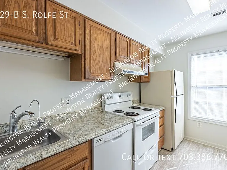 929 S Rolfe St #B — Photo 6