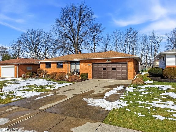 2nd image of 8280 Royal Ridge Dr