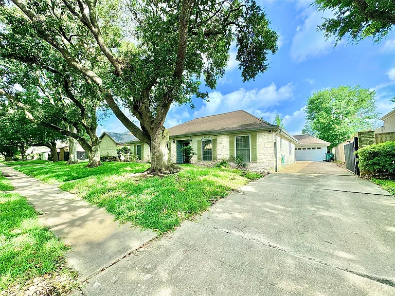 7914 Candle Ln — Photo 6