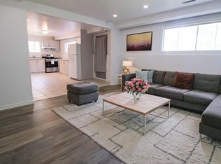 4677 Morrison St #2, Niagara Falls, ON L2E2C1