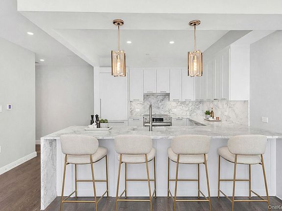2nd image of 107-06 Queens Boulevard #9G