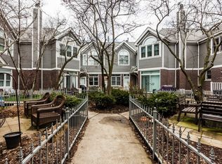 3315 N Racine Ave APT B, Chicago, IL 60657