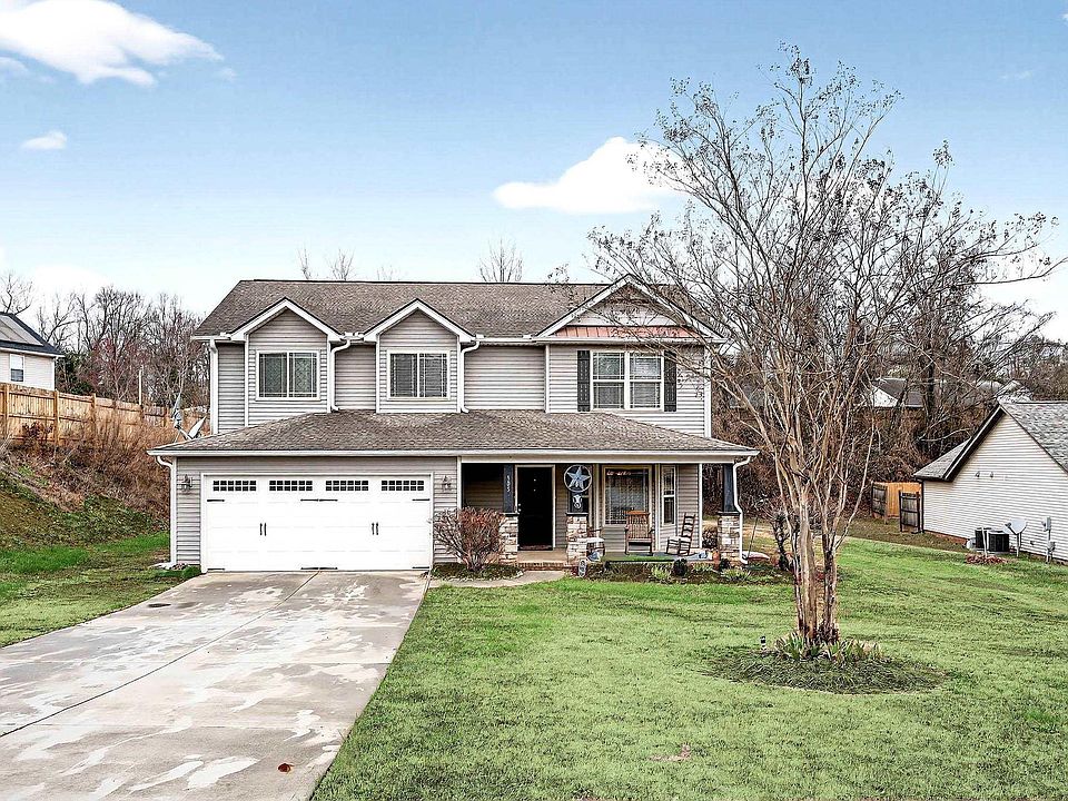 1st image of 105 Aklavik Ct