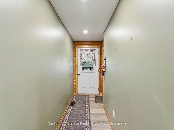 4th image of 119 Gaffney Lake Ln