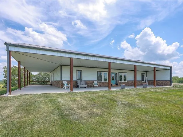 11605 E 261st St, Peculiar, MO 64078