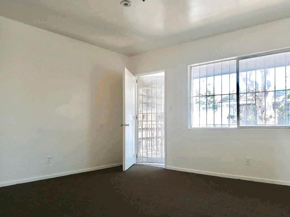 1st image of 17-132 E 120th St #17