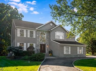 2 Quincy Dr BUILDING 2, Oak Ridge, NJ 07438
