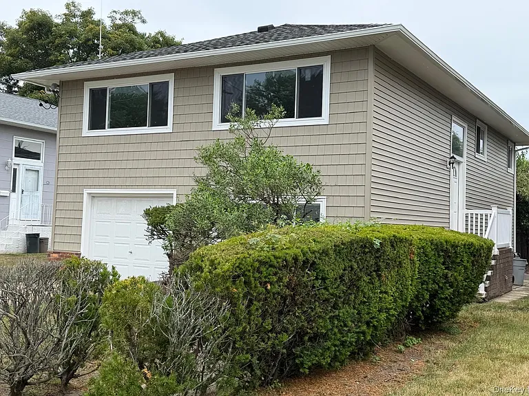 65 Florida Ave — Photo 1