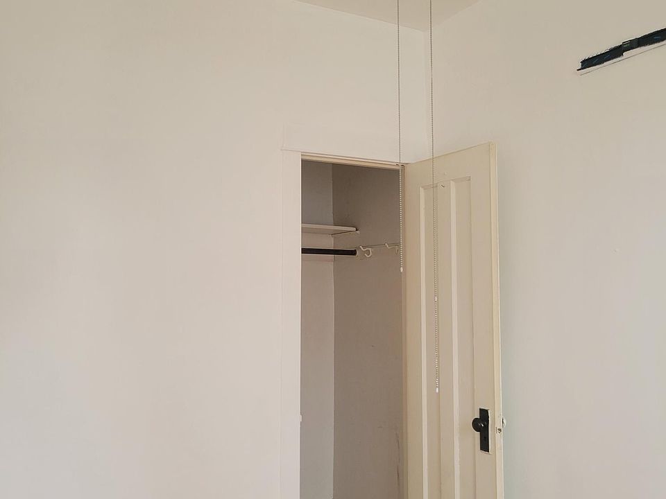 1st image of 5436 W Barry Ave #1