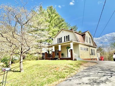 1104 King Springs Rd, Johnson City, TN, 37601