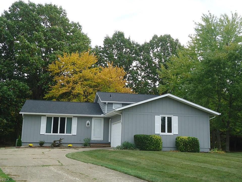 1st image of 20540 Hemlock Cir