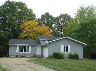 20540 Hemlock Cir, Strongsville, OH