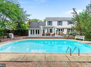 8 Apple Blossom Ct, Stafford, VA 22554