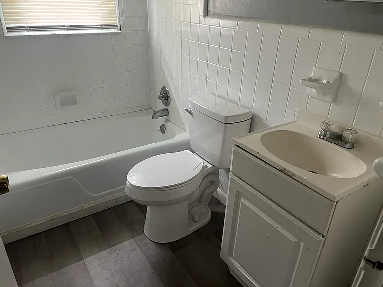 4921 Fieldcrest Dr #4921 — Photo 6