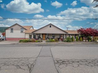 292 Alder St, Yoncalla, OR 97499