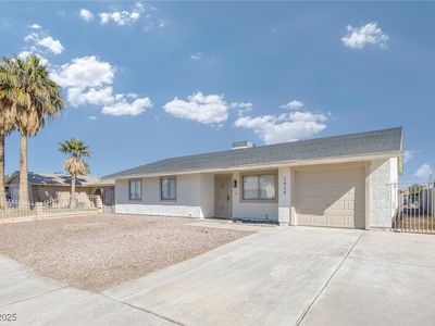 2438 Pine Creek Rd, Las Vegas, NV, 89115