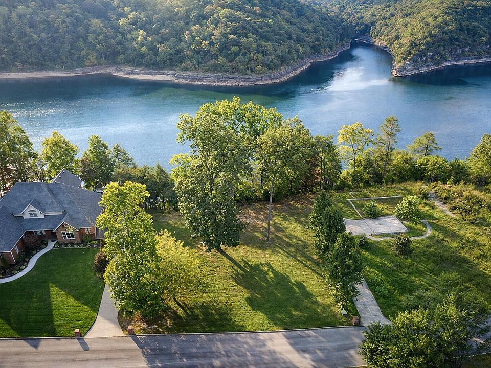 2nd image of 670 Water Cliff Dr