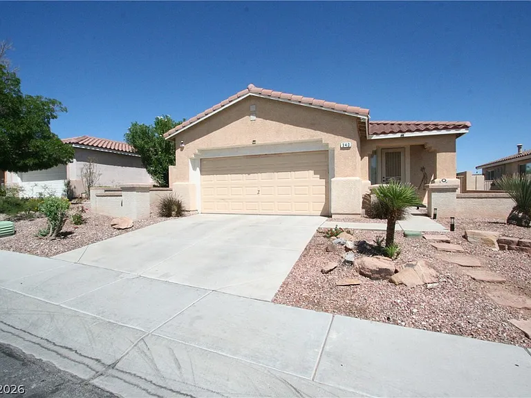 340 Jacaranda Arbor St — Photo 3
