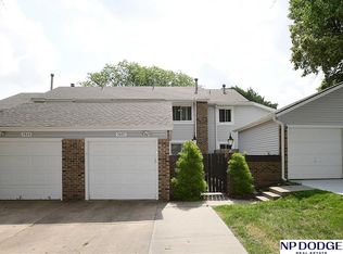 7607 S 88th St, La Vista, NE 68128