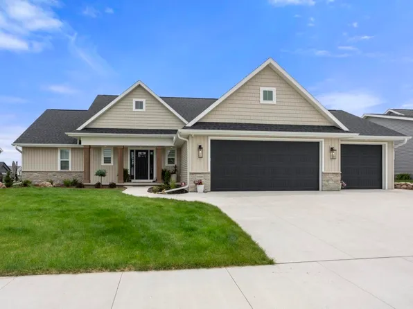 N9320 Dusty Dr, Appleton, WI 54915