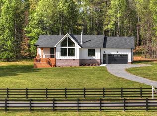 35 Brookside Ct, Blue Ridge, GA 30513