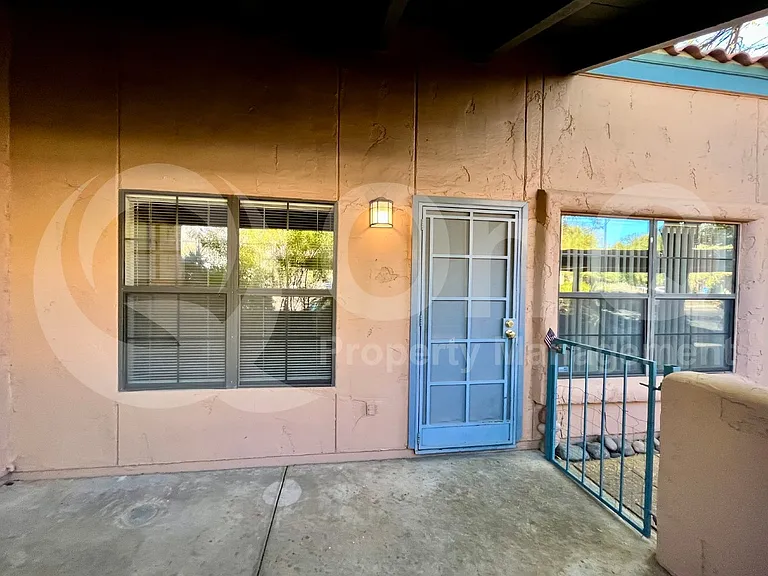 5434 N Via Del Arbolito — Photo 27
