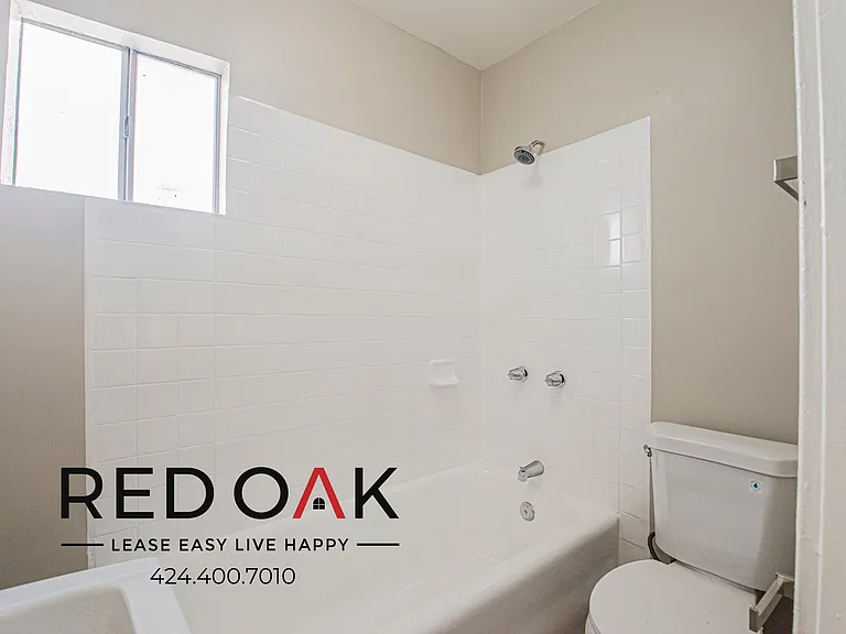 424 E 20th St #424.5 — Photo 15